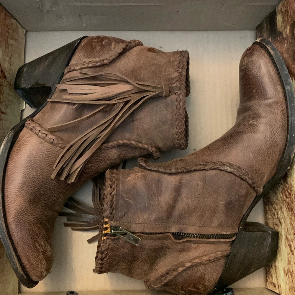 Old Gringo Adela brown